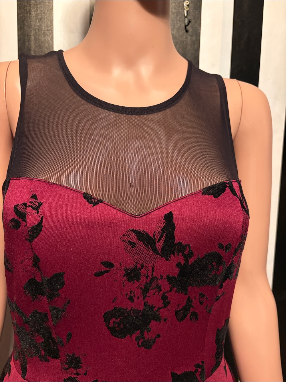 Trixxi Y2K Purple Floral Fit & Flare Dress with Sheer Black Yoke Small 2/4/6 Jrs - Picture 5 of 17